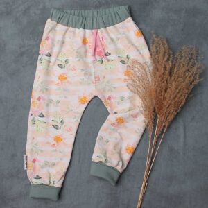 Kleinkindhose Blumen pastell handgemacht in Tirol Gr. 98