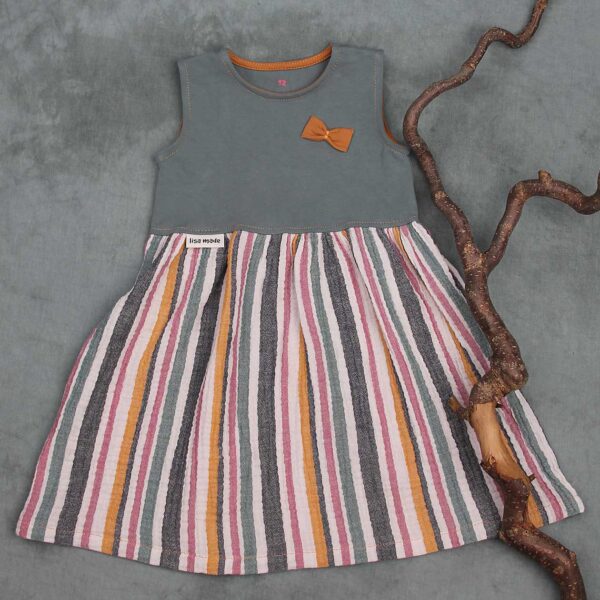 Ärmelloses Kleid Gr. 92