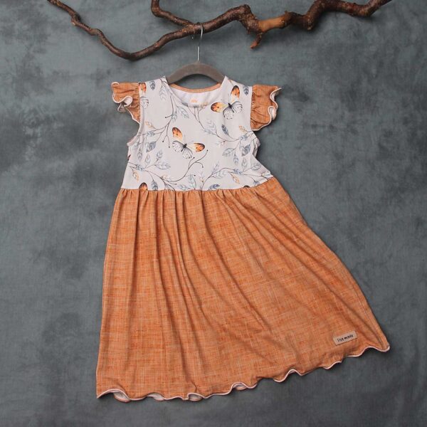 Ärmelloses Kleid Gr. 104